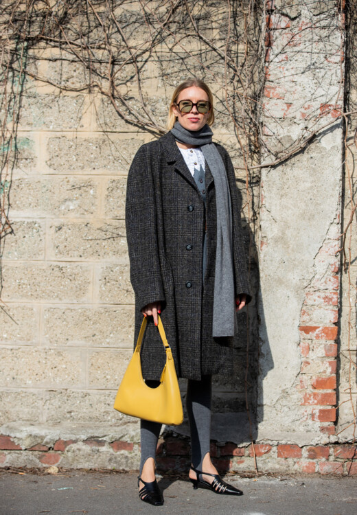 Streetstyle: как носить главные цвета 2021 года по версии Pantone - «Уличный стиль»